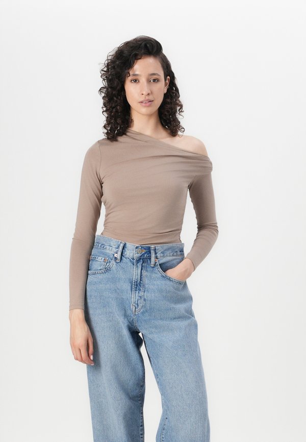 BAGGY FIT DREAM - Relaxed fit jeans - light wash3