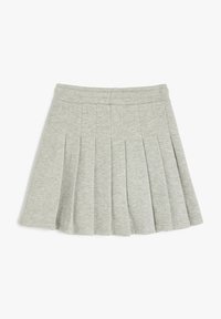 Falda gris con plisados, hecha de una suave mezcla de algodón. Cuenta con una cinturilla y una textura suave, diseñada para la comodidad y la libertad de movimiento.