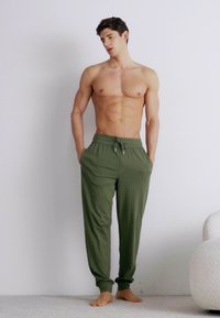 Thumbnail Image 2