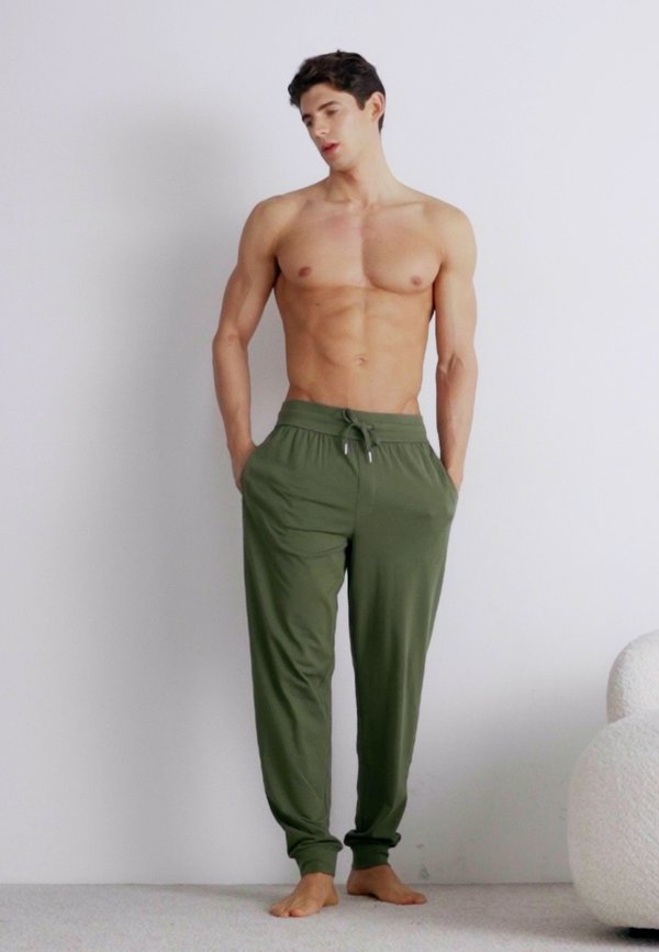 TRACK - Pyjama bottoms - utility olive4