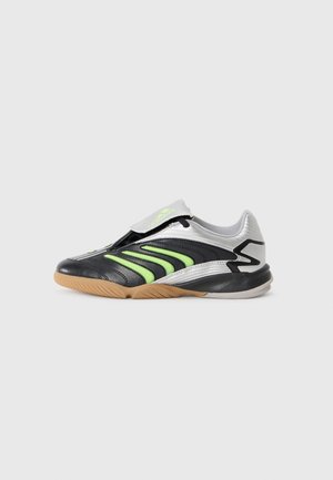 PREDATOR SALA UNISEX - Matalavartiset tennarit - core black/signal green/silver-coloured
