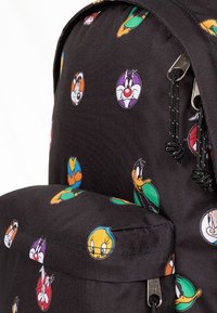 Eastpak OUT OF OFFICE UNISEX czarny