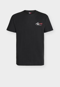 Μαύρο κοντομάνικο μπλουζάκι με στρογγυλή λαιμόκοψη και μικρό λευκό και κόκκινο λογότυπο "Tommy Jeans" στο πάνω αριστερό μέρος του στήθους.