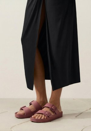 OYSHO, WITH BUCKLES - Badesandale - lilac