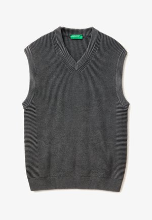 Gilet maglia senza maniche grigio scuro con scollo a V e bordi a coste, con etichetta verde "United Colors of Benetton" all'interno del colletto.