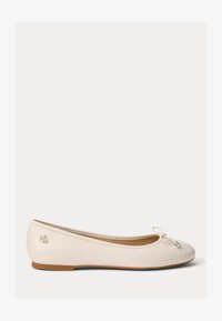 Nem kiválasztott, soft white