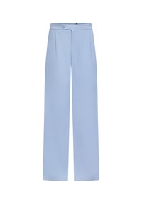 Lichtblauwe wijde broek vervaardigd uit een gladde stof. Kenmerken zijn een tailleband, plooien aan de voorkant en een rechte snit van heup tot zoom.
