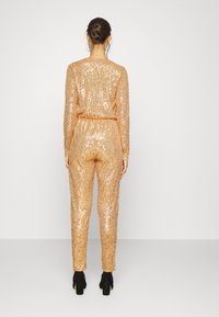 WAL G. JENNIFER - Macacão - light gold