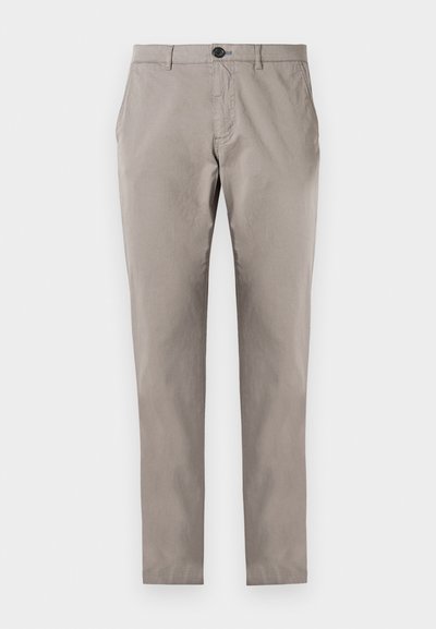 Graue Baumwollhosen mit geradem Schnitt, ausgestattet mit einem Knopfverschluss, Vordertaschen und glatter Textur. Keine weiteren Details oder Muster sichtbar.