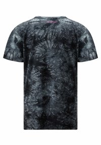 Thumbnail Image 6