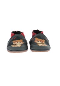 Scarpe in pelle nera con dettagli rossi, caratterizzate da un design di volpe da cartone animato su ciascuna scarpa, e suole in gomma per aderenza e flessibilità.