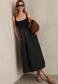 Reiss REGULAR FIT - KORI PERFORATED MIDI  - Vardagsklänning - navy