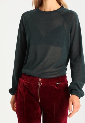 Sweter