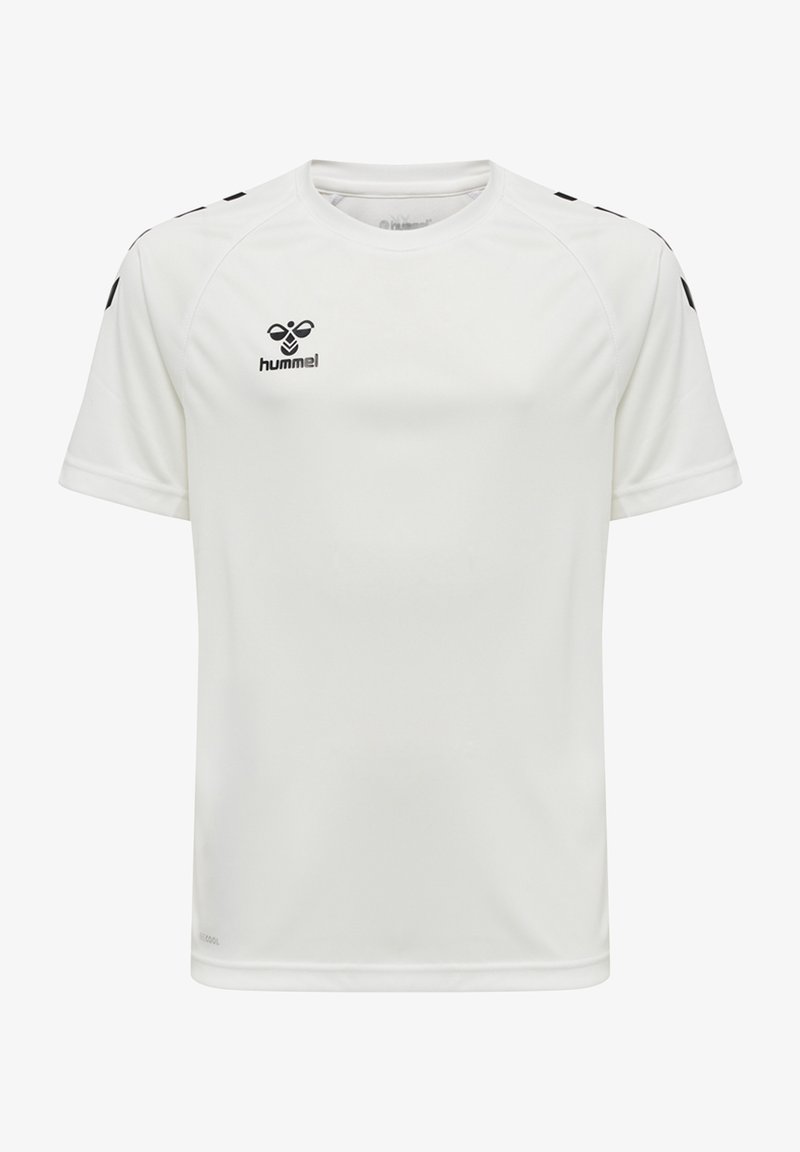 Biała sportowa koszulka z krótkim rękawem z czarnym logo Hummel i akcentami na ramionach. Wykonana z oddychającego materiału o gładkiej fakturze.