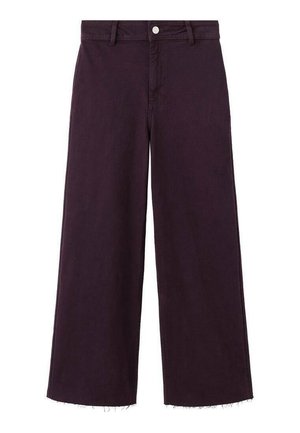 Pantalon en jean à jambes larges de couleur violet profond, taille haute, design à cinq poches, avec ourlets bruts. Fermeture par bouton en métal.