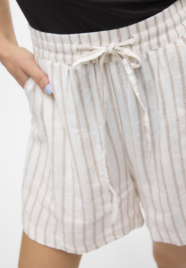 VMLINN NOOS - Shorts4