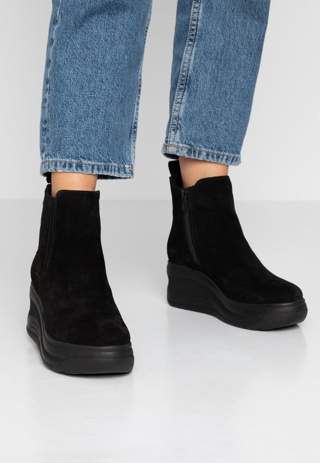 DIARA - Nilkkurit - black