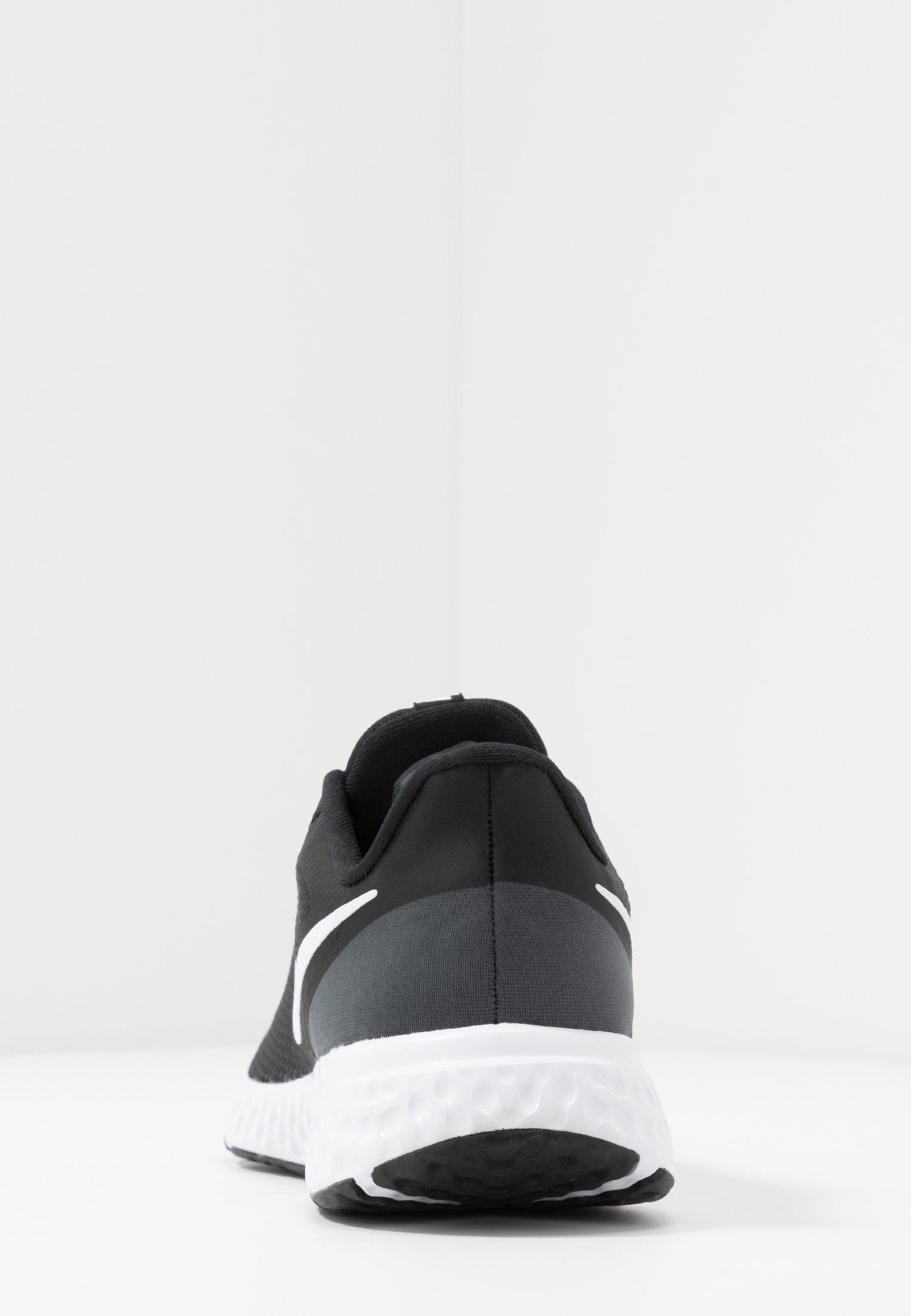 Nike Performance SCHUHE REVOLUTION 5 - Neutral running shoes -  black/white/anthracite/black - Zalando.co.uk