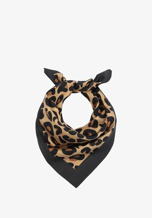 Foulard carré en soie avec base beige, imprimé léopard noir et marron, bordure unie noire, noué en un nœud lâche.