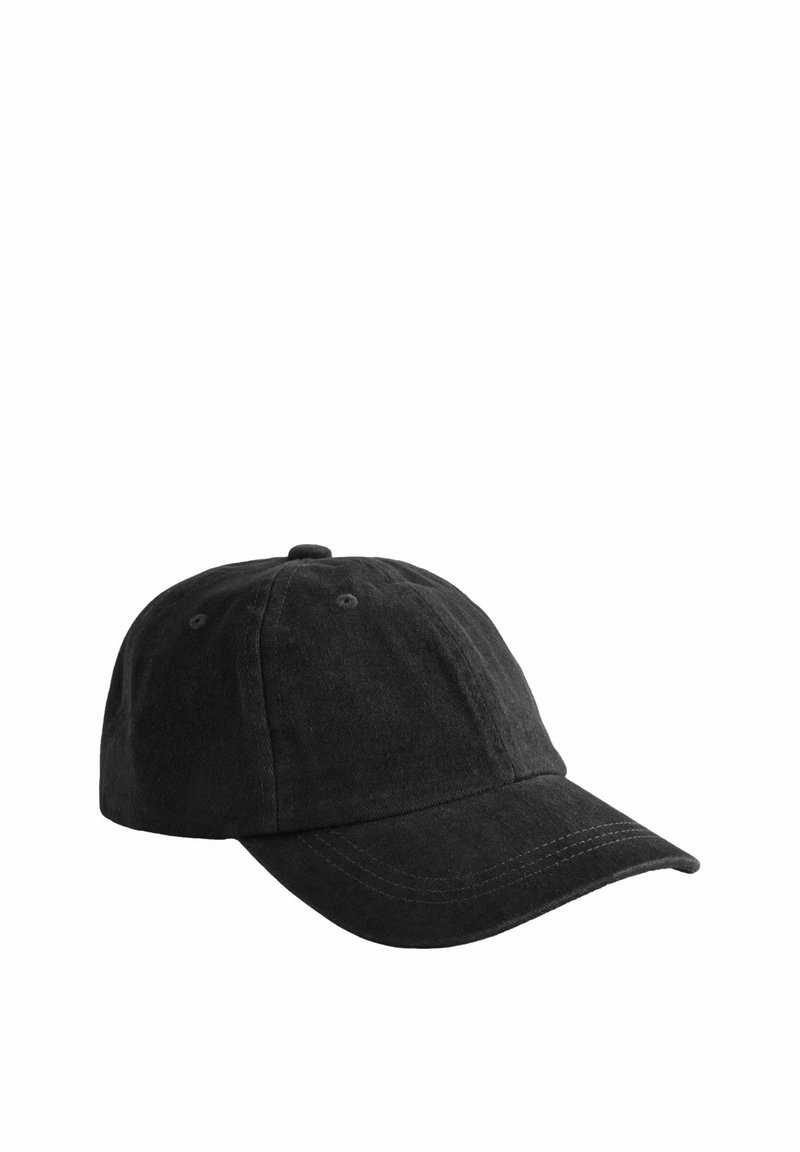 Schwarze Baumwoll-Baseballmütze mit gebogenem Schirm, Sechs-Panel-Design und verstellbarem Riemen auf der Rückseite. Mit Nähten entlang des Schirms.