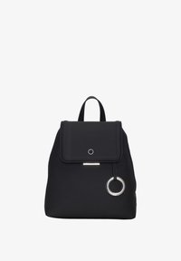 Nevybráno, black plain