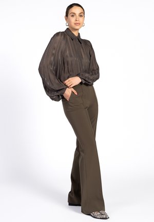 CHANTALLE R PES - Broek - cedar green