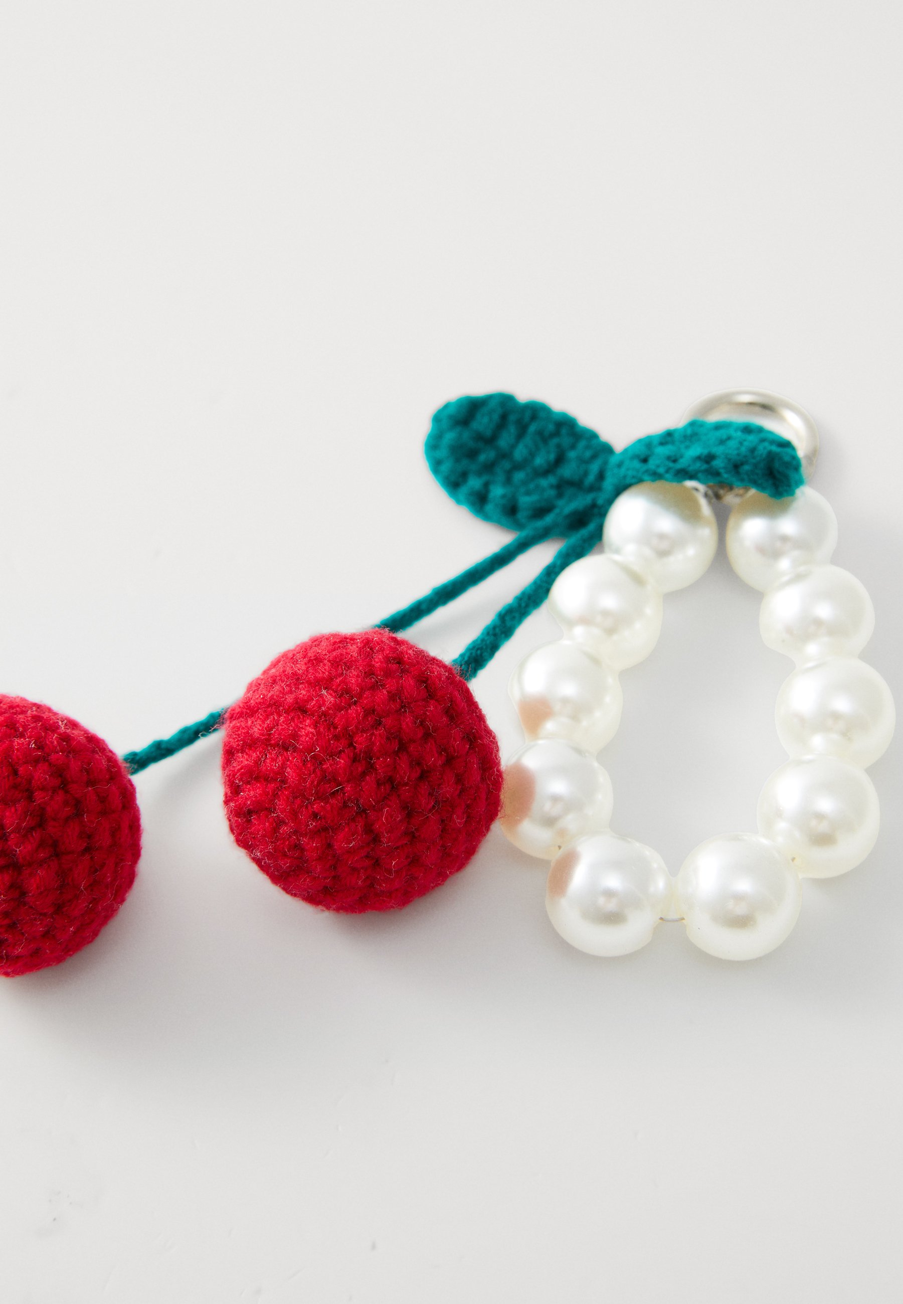 Sister Jane ESPERANZA CROCHET CHARM - Keyring - red - Zalando.co.uk