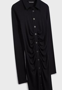Stradivarius - MIT RAFFUNG - Pouzdrové šaty - black - 6