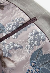 Next SLIM FIT TRIMMED CHECK - Anzugsakko - taupe brown