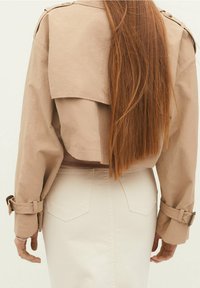 Stradivarius Giacca leggera - stone