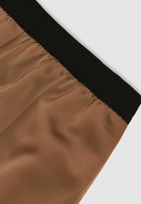 Reiss ELSIE WIDE LEG ELASTIC WAIST - Nohavice - taupe neutral
