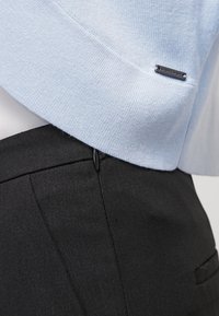 More & More Vest - light blue