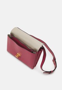 Coccinelle ARLETTIS - Mala de mão - rosewood