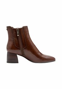Stivaletto in pelle marrone con punta appuntita, finitura testurizzata, zip laterale e tacco medio a blocco.