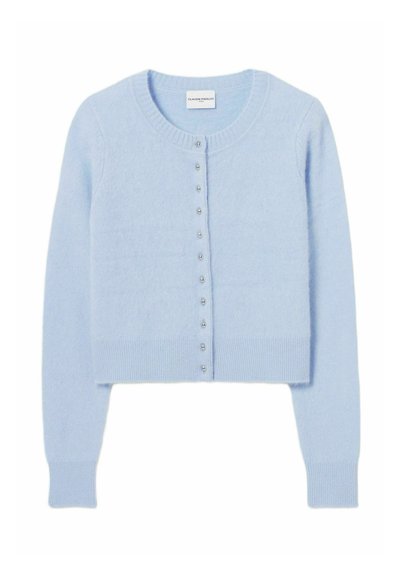 Cardigan cropped blu chiaro realizzato in morbido tessuto, con scollatura rotonda, maniche lunghe e sei bottoni in perlina sulla parte anteriore.