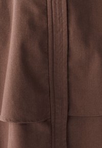 Unselected, chocolate