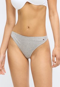 Tommy Hilfiger FLAG PACKS DIPPED THONG 3 PACK - Tangice - black/light grey heather/white