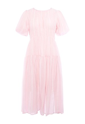 Hellrosa Midi-Kleid mit kurzen Puffärmeln, rundem Ausschnitt, geraffter Taille und dezentem vertikalem Punktemuster.