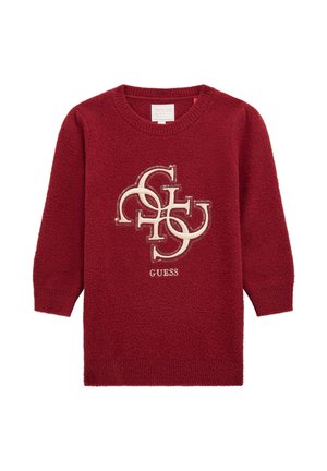 Maglione rosso a maglia con scollatura rotonda, maniche lunghe e finitura testurizzata. Accentatura con logo dorato al centro con il nome del marchio "GUESS" sotto.