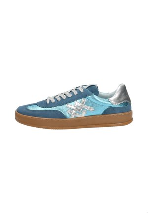 CUNDA - Trainers - licht blauw