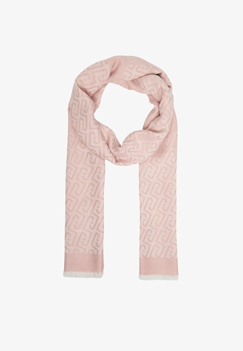 Bufanda rosa claro con un sutil patrón geométrico, doblada en un lazo con bordes desflecados sobre un fondo blanco.