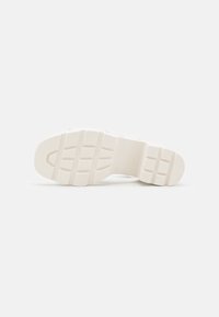 Even&Odd Wide Fit Sandály na platformě - white