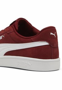 Puma SMASH 3.0 UNISEX - Sportcipő - intense red white