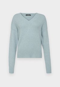 Helles blaues Strickpullover mit V-Ausschnitt, langen Ärmeln und gerippten Bündchen und Saum. Weiche Textur, lockere Passform und minimale Details.