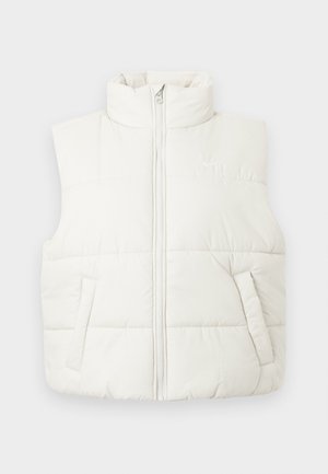 Weiße gesteppte Weste mit hohem Kragen, Frontreißverschluss und zwei Seitentaschen. Gepolsterte Textur mit glattem Finish und dezenter Markenkennzeichnung.
