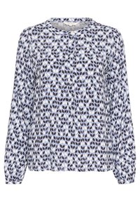 Blusa a maniche lunghe realizzata in tessuto leggero con un motivo geometrico nei colori blu navy, azzurro e crema. Collo rotondo e dettagli con bottoni.
