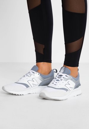 Sneakers laag - white