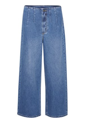 Pantaloni din denim cu picior larg, de culoare albastru deschis. Au talie înaltă, pliseuri frontale și închidere cu nasture. Textură netedă cu cusături vizibile.