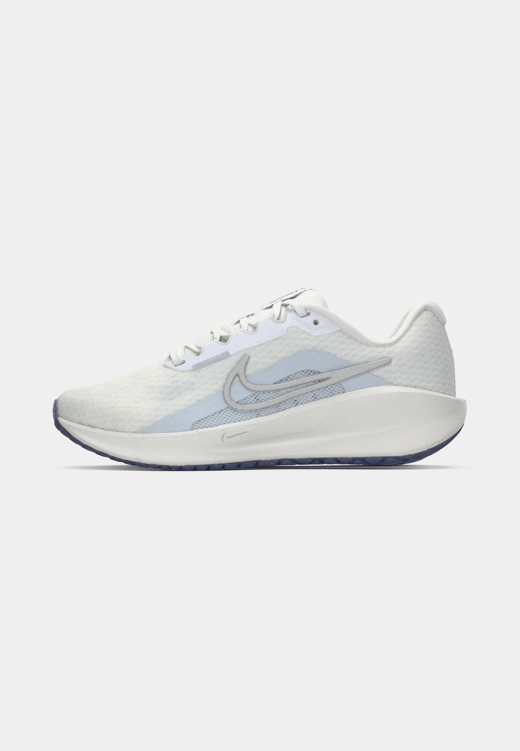 nike downshifter 10 white silver