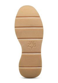 Suola di scarpa in gomma di un colore beige chiaro, con scanalature orizzontali, forma curvata e un'impronta del logo "WZ6" vicino al centro.